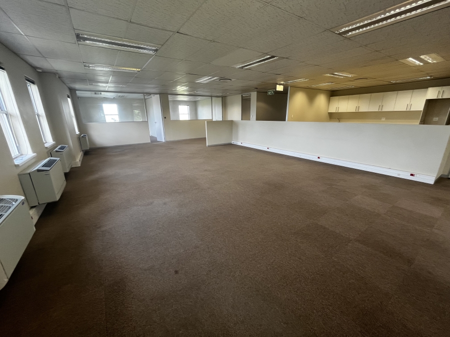 To Let commercial Property for Rent in Rosenpark Western Cape